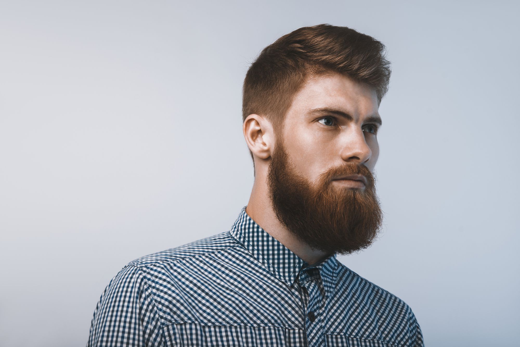 Crescer a barba: saiba como o Minoxidil pode te ajudar